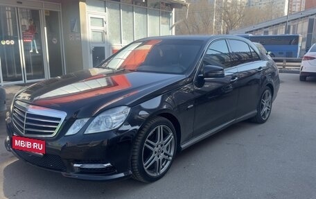 Mercedes-Benz E-Класс, 2010 год, 1 330 000 рублей, 6 фотография