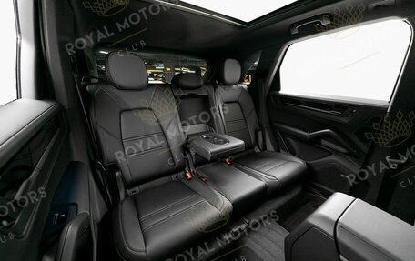 Porsche Cayenne III, 2025 год, 16 890 000 рублей, 17 фотография