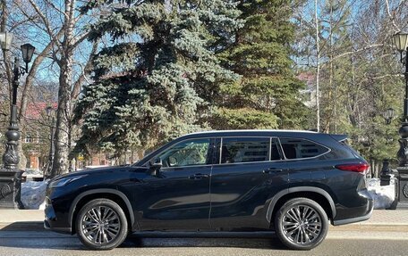 Toyota Highlander, 2025 год, 5 600 000 рублей, 2 фотография