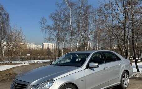 Mercedes-Benz E-Класс, 2009 год, 2 190 000 рублей, 2 фотография