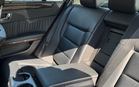 Mercedes-Benz E-Класс, 2009 год, 2 190 000 рублей, 15 фотография