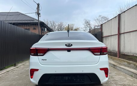 KIA Rio IV, 2019 год, 1 700 000 рублей, 2 фотография