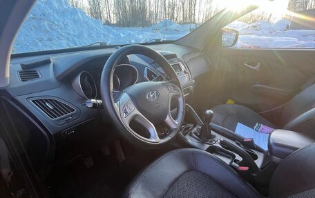 Hyundai ix35 I рестайлинг, 2013 год, 955 000 рублей, 13 фотография