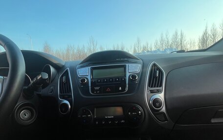 Hyundai ix35 I рестайлинг, 2013 год, 955 000 рублей, 14 фотография