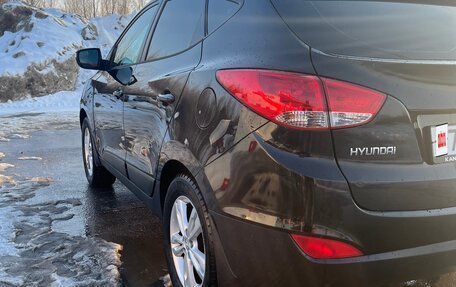 Hyundai ix35 I рестайлинг, 2013 год, 955 000 рублей, 10 фотография