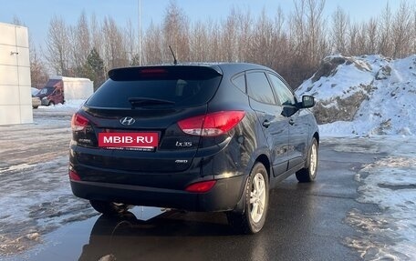 Hyundai ix35 I рестайлинг, 2013 год, 955 000 рублей, 9 фотография