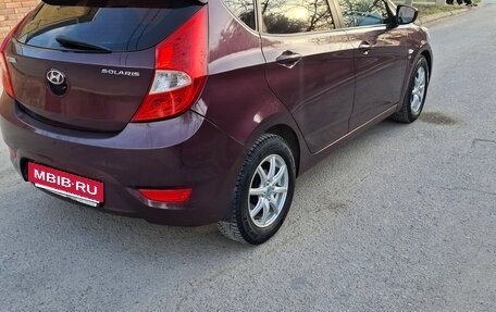 Hyundai Solaris II рестайлинг, 2013 год, 875 000 рублей, 5 фотография