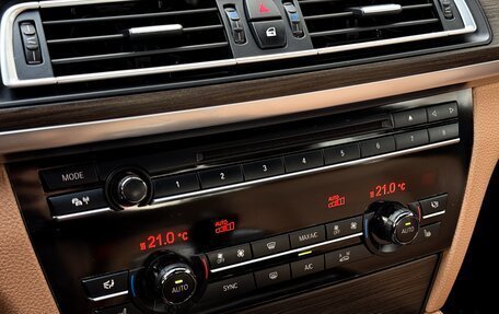 BMW 7 серия, 2014 год, 2 800 000 рублей, 16 фотография