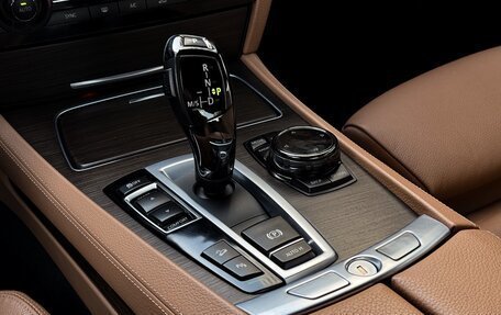 BMW 7 серия, 2014 год, 2 800 000 рублей, 18 фотография