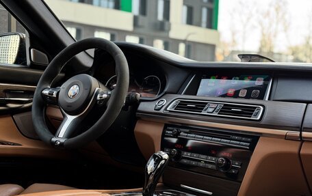 BMW 7 серия, 2014 год, 2 800 000 рублей, 35 фотография