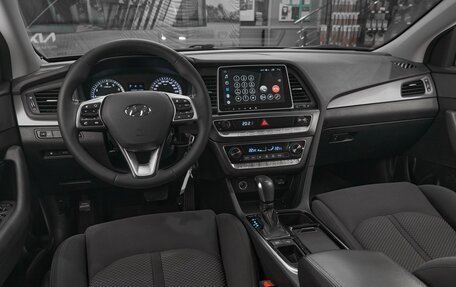 Hyundai Sonata VII, 2019 год, 1 649 000 рублей, 7 фотография