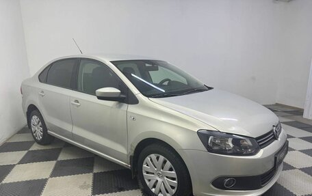 Volkswagen Polo VI (EU Market), 2011 год, 617 000 рублей, 3 фотография