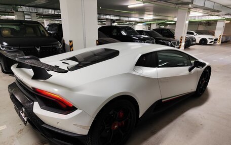 Lamborghini Huracán, 2018 год, 25 000 000 рублей, 13 фотография