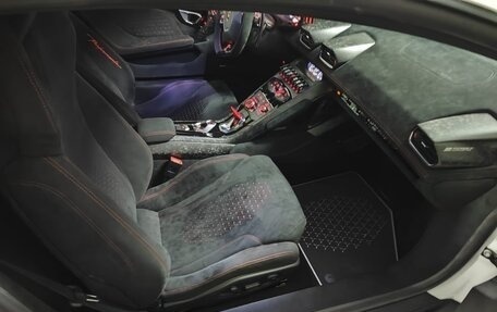 Lamborghini Huracán, 2018 год, 25 000 000 рублей, 6 фотография