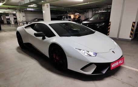 Lamborghini Huracán, 2018 год, 25 000 000 рублей, 14 фотография