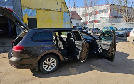 Volkswagen Passat B8 рестайлинг, 2016 год, 1 650 000 рублей, 15 фотография