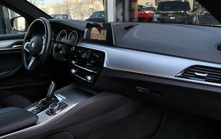 BMW 5 серия, 2019 год, 4 230 000 рублей, 9 фотография