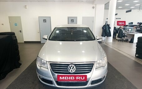 Volkswagen Passat B6, 2008 год, 599 000 рублей, 2 фотография