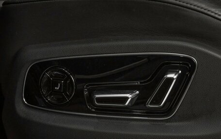 Audi A8, 2019 год, 4 990 000 рублей, 20 фотография