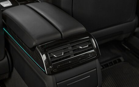 Audi A8, 2019 год, 4 990 000 рублей, 27 фотография