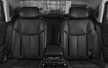 Audi A8, 2019 год, 4 990 000 рублей, 25 фотография