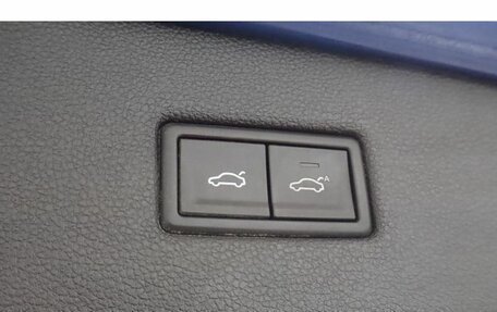 Volkswagen Tiguan II, 2018 год, 2 303 000 рублей, 18 фотография