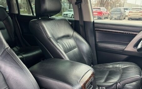 Toyota Land Cruiser 200, 2011 год, 4 000 000 рублей, 26 фотография