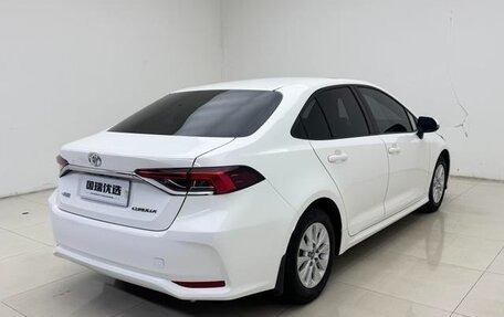 Toyota Corolla, 2022 год, 1 810 000 рублей, 6 фотография