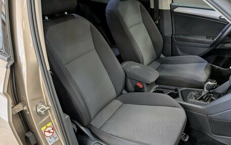 Volkswagen Tiguan II, 2021 год, 2 550 000 рублей, 21 фотография