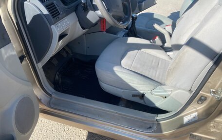 KIA Cerato I, 2007 год, 290 000 рублей, 22 фотография