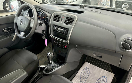 Renault Logan II, 2016 год, 765 000 рублей, 8 фотография