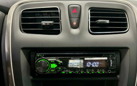 Renault Logan II, 2016 год, 765 000 рублей, 12 фотография