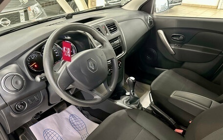 Renault Logan II, 2016 год, 765 000 рублей, 10 фотография