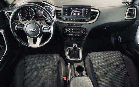 KIA cee'd III, 2020 год, 1 350 000 рублей, 9 фотография