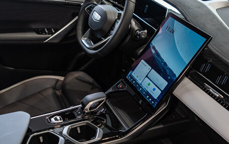 Geely Atlas, 2025 год, 14 фотография