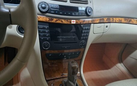 Mercedes-Benz E-Класс, 2006 год, 950 000 рублей, 6 фотография