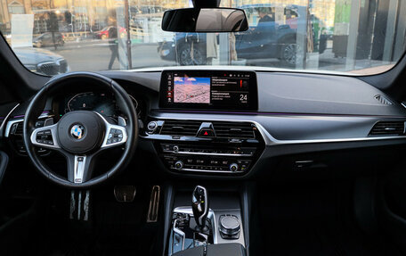 BMW 5 серия, 2021 год, 5 700 000 рублей, 14 фотография