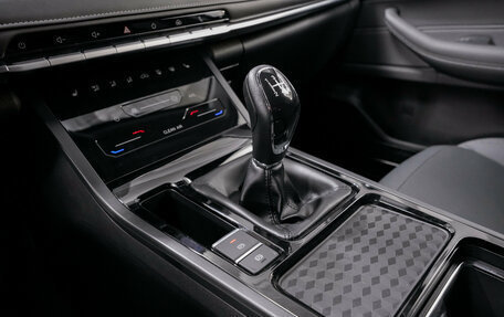 Chery Tiggo 4 I рестайлинг, 2025 год, 2 039 000 рублей, 13 фотография