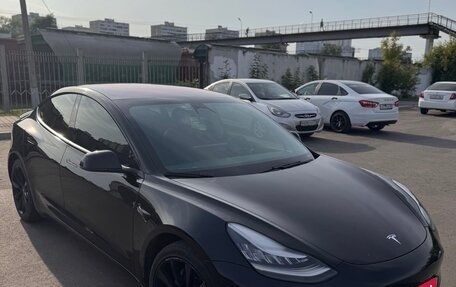 Tesla Model 3 I, 2018 год, 2 700 000 рублей, 1 фотография