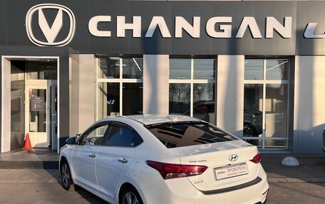 Hyundai Solaris II рестайлинг, 2018 год, 1 300 000 рублей, 4 фотография