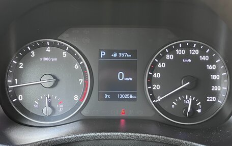 Hyundai Solaris II рестайлинг, 2018 год, 1 300 000 рублей, 14 фотография