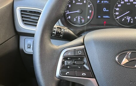 Hyundai Solaris II рестайлинг, 2018 год, 1 300 000 рублей, 17 фотография