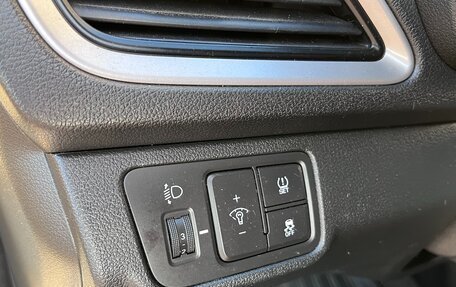 Hyundai Solaris II рестайлинг, 2018 год, 1 300 000 рублей, 22 фотография