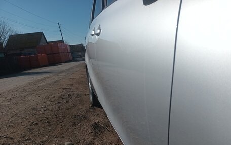 Toyota Sienta II, 2020 год, 1 700 000 рублей, 4 фотография