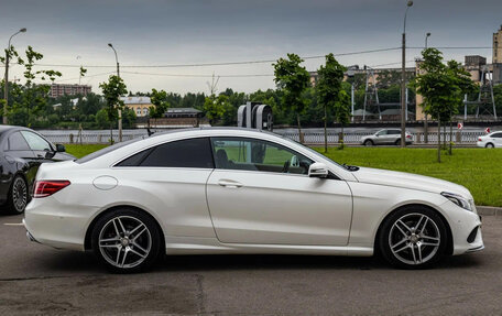 Mercedes-Benz E-Класс, 2015 год, 2 400 000 рублей, 11 фотография