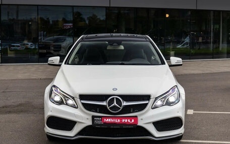 Mercedes-Benz E-Класс, 2015 год, 2 400 000 рублей, 9 фотография