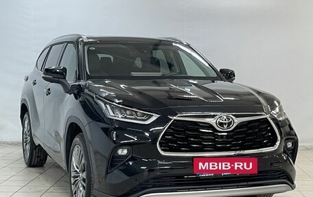 Toyota Highlander, 2025 год, 5 600 000 рублей, 2 фотография