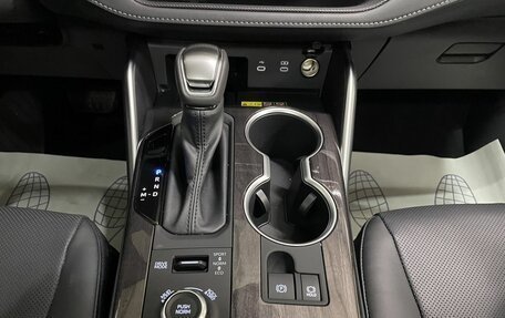 Toyota Highlander, 2025 год, 5 600 000 рублей, 16 фотография