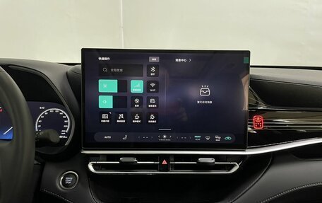 Toyota Highlander, 2025 год, 5 600 000 рублей, 17 фотография