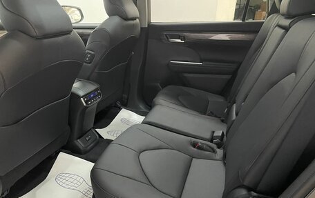 Toyota Highlander, 2025 год, 5 600 000 рублей, 15 фотография